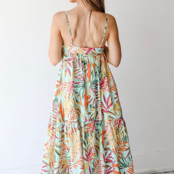 Perfect Paradise Maxi Dress- Floral - Picture 6 of 7